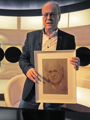 Csepeli György neves szociálpszichológus portréjávál